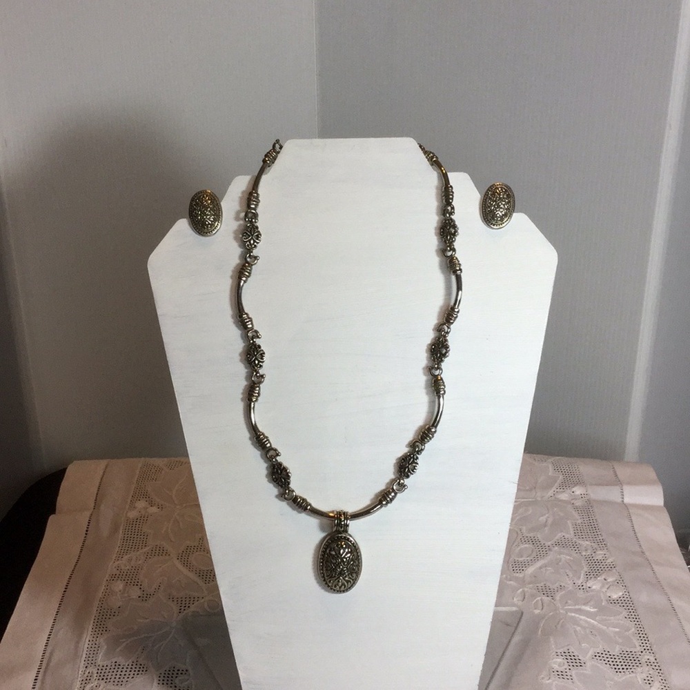 Silvertone Flower Necklace & Earrings Set